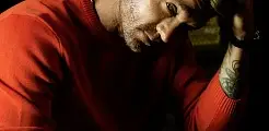 Brett Young brengt nieuwe single Me Holdin’ On uit Brett Young brengt nieuwe single Me Holdin’ On uit